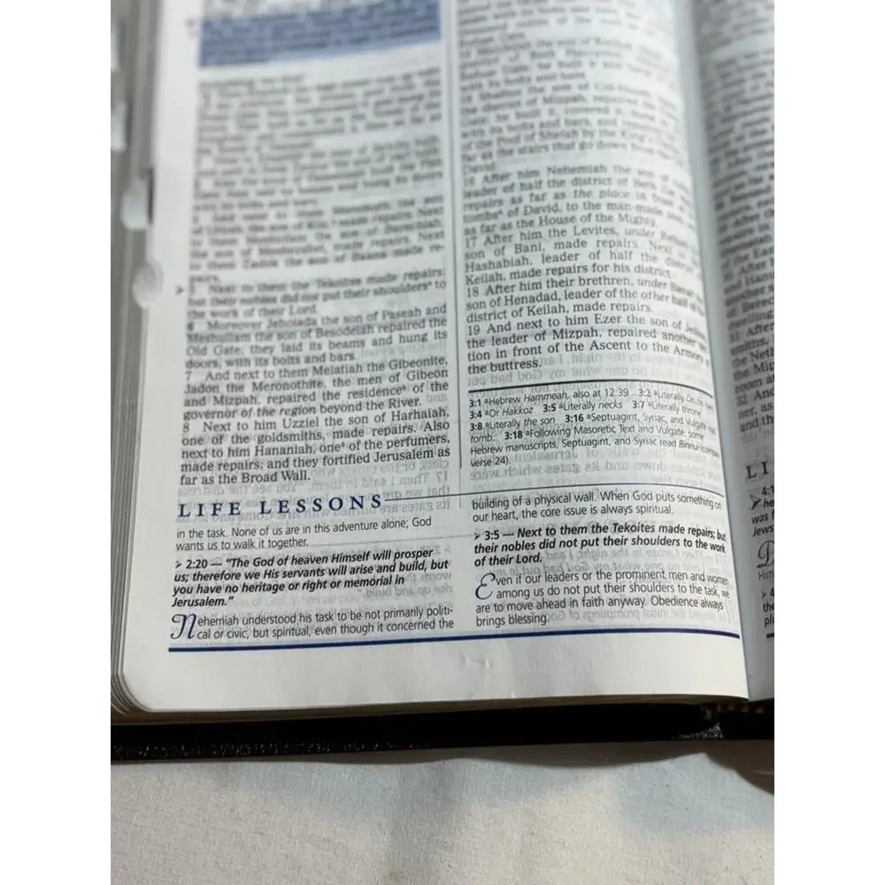 Charles F. Stanley Life Principles Bible